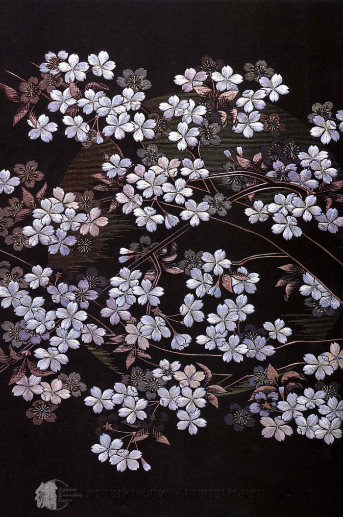 C05-01 Cherry Blossoms in the Night