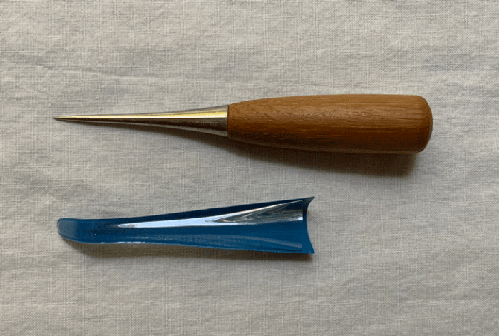 Auction49.5 - Awl (cherry)